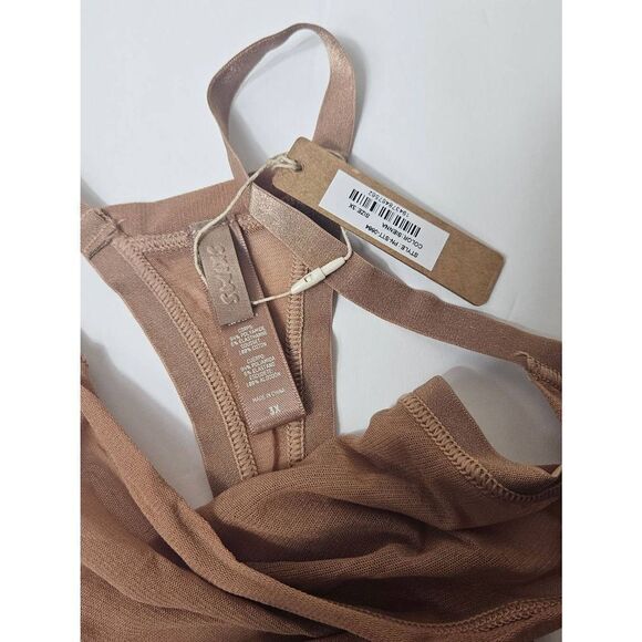 Skims thong panty Nwt - Picture 3 of 10